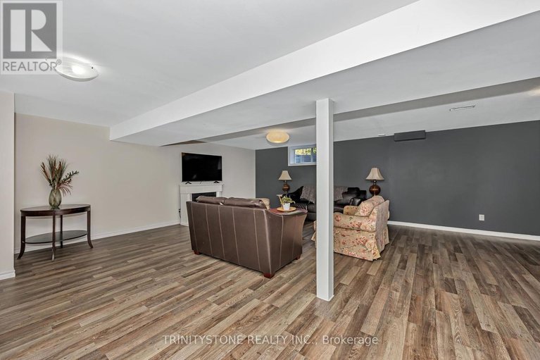 28485625/518-dalewood-crescent/stittsville-south/ottawa/ontario/K2S0L3_28