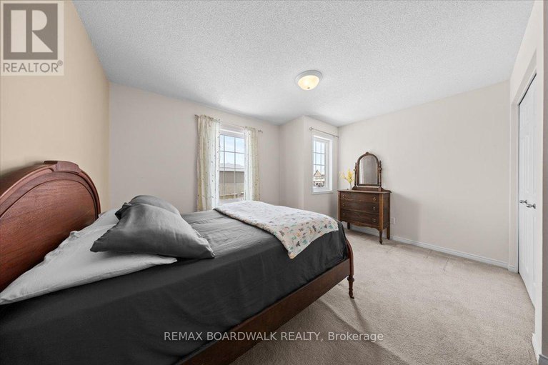 29377756/108-jade-street/town-of-rockland/clarence-rockland/ontario/K4K0C9_29