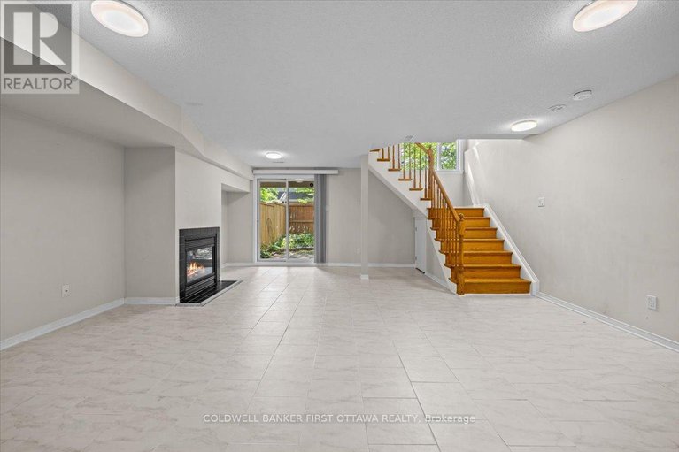 28806487/18-maxton-private/beacon-hill-south/ottawa/ontario/K1J1J2_14