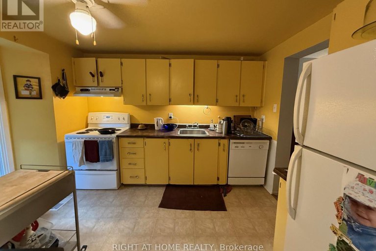 28932119/1227-priory-lane/convent-glen-north/ottawa/ontario/K1C1Z8_2