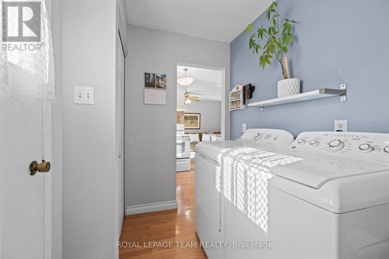 28900932/2486-regina-street/lincoln-heights/ottawa/ontario/K2B6X5_21