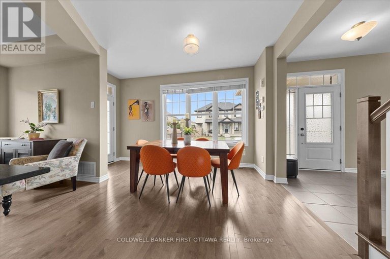 29689822/213-rue-des-soldats-riendeau-street/half-moon-bay/ottawa/ontario/K2J5Z4_8