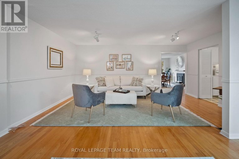 29622304/45-welkin-crescent/borden-farmstewart-farmcarleton-heightsparkwood-hills/ottawa/ontario/K2E5M4_8