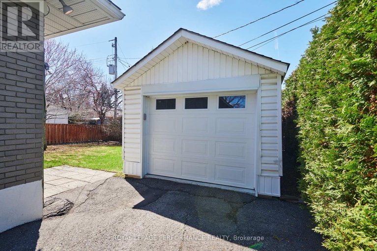 29636837/1582-digby-street/riverview-park/ottawa/ontario/K1G0P6_41