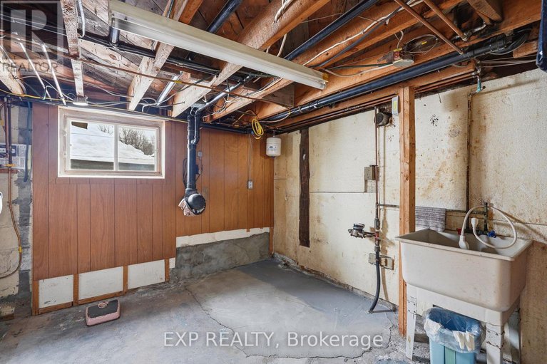 29393358/1776-labonte-street/clarencerockland-twp/clarence-rockland/ontario/K0A1N0_25