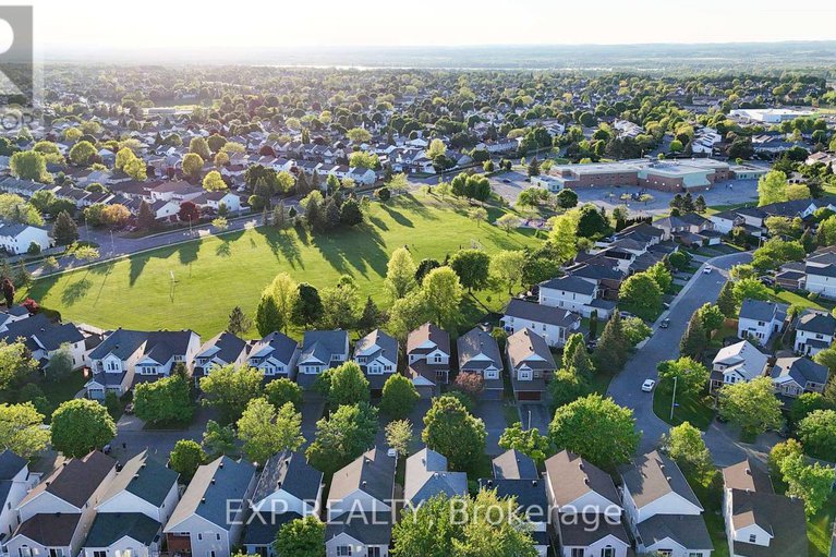 28624548/1567-rumford-drive/fallingbrookpineridge/ottawa/ontario/K4A4C1_36