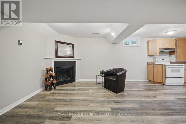 28601020/1561-verchere-street/chateauneuf/ottawa/ontario/K1C6B8_30