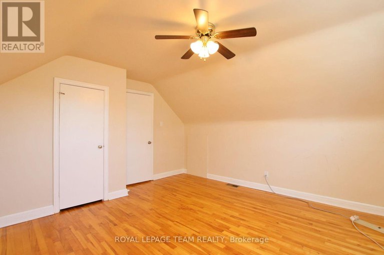28643909/115-rita-avenue/meadowlandsst-claire-gardens/ottawa/ontario/K2G2H2_35
