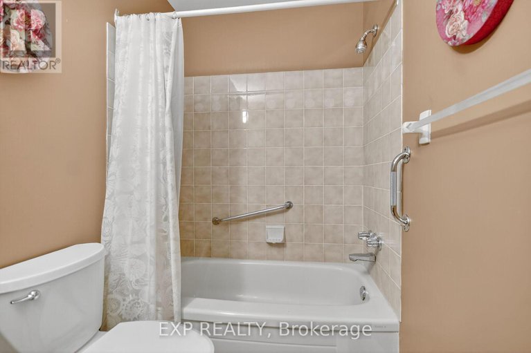 29011158/302-1-rosamond-street-e/almonte/mississippi-mills/ontario/K0A1A0_34