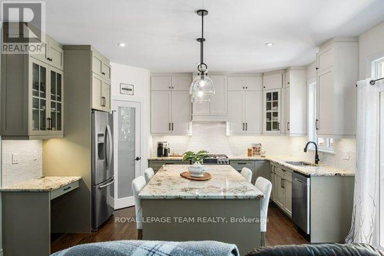 29392991/524-osmond-daley-drive/huntley-ward-south-east/ottawa/ontario/K0A1L0_21