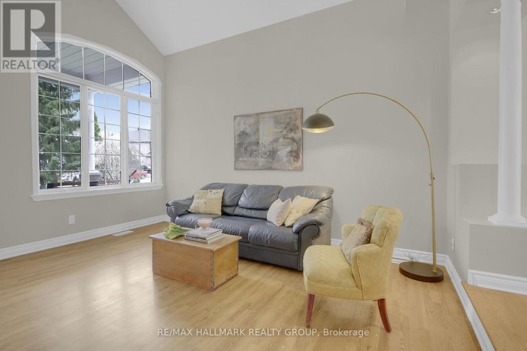 28324389/138-shaughnessy-crescent/kanata-lakesheritage-hills/ottawa/ontario/K2K2N3_7