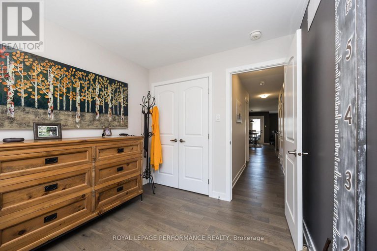 28700474/816-bascule-place/btwn-franktown-rd-fallowfield-rd/ottawa/ontario/K0A2Z0_35