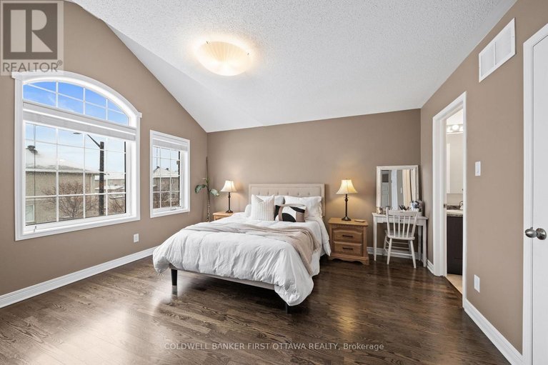 29585353/220-dave-smith-crescent/riverside-southgloucester-glen/ottawa/ontario/K4M0B7_21