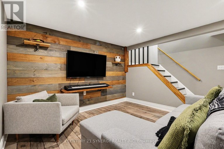 29578736/771-vinette-crescent/chatelaine-village/ottawa/ontario/K1E1X1_23