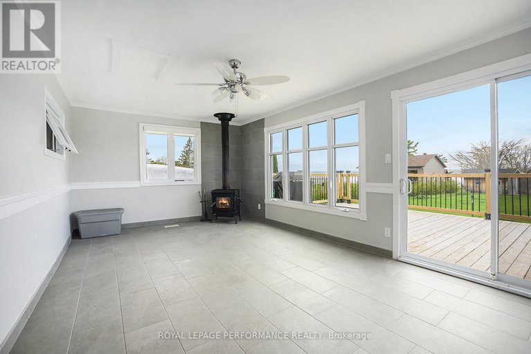 28619554/9360-county-road-17-road/clarencerockland-twp/clarence-rockland/ontario/K4K1K9_19