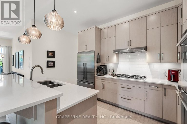28623551/227-sunnyridge-crescent/emerald-meadowstrailwest/ottawa/ontario/K2M0H2_20