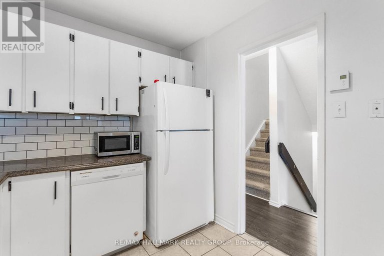 29157737/107-3445-uplands-drive/hunt-club/ottawa/ontario/K1V9N5_9