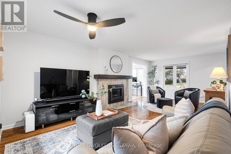 29612922/2173-beaumont-road/playfair-park/ottawa/ontario/K1H5V2_3