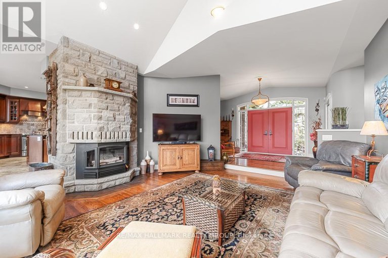 29230411/6980-mansfield-road/btwn-franktown-rd-fallowfield-rd/ottawa/ontario/K2S1B8_13