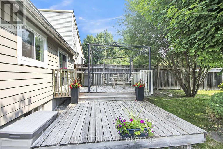 29148422/132-rothesay-drive/glencairnhazeldean/ottawa/ontario/K2L1P1_41