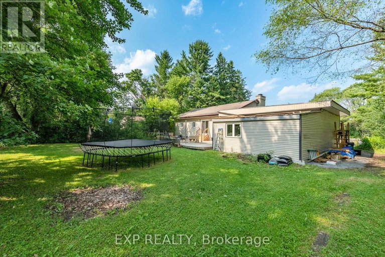 28615553/1807-old-second-line-road/kanata-north-west/ottawa/ontario/K2K1X7_31