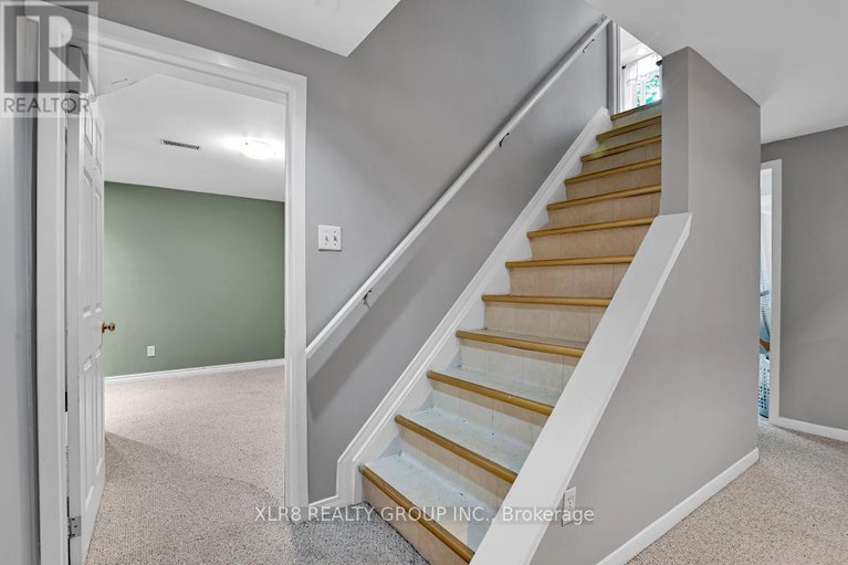 28770796/12-john-sidney-crescent/stittsville-south/ottawa/ontario/K2S1J7_32