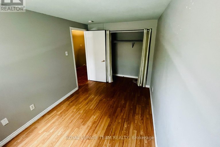 29666146/183-mcelroy-drive/glencairnhazeldean/ottawa/ontario/K2L1X7_14