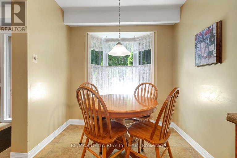 28636834/6383-st-louis-drive/hiawatha-parkconvent-glen/ottawa/ontario/K1C2X9_21
