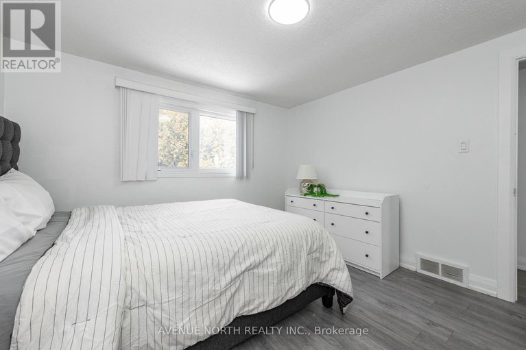 29440348/2007-tawney-road/hawthorne-meadows/ottawa/ontario/K1G1B5_35