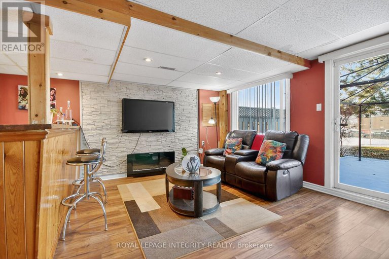 29313880/13-2415-southvale-crescent/sheffield-glenindustrial-park/ottawa/ontario/K1B4T9_38