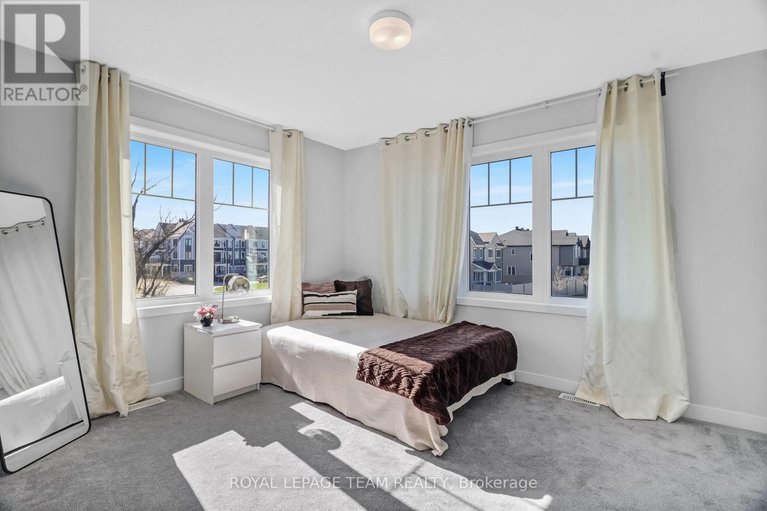 29634186/647-cygnus-street/half-moon-bay/ottawa/ontario/K2J7A9_21