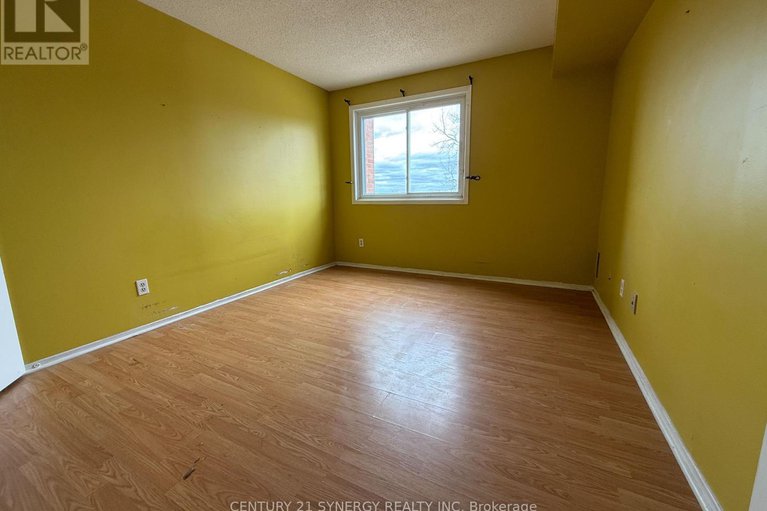 28227973/202-345-centrum-boulevard/bilberry-creekqueenswood-heights/ottawa/ontario/K1E3W9_14