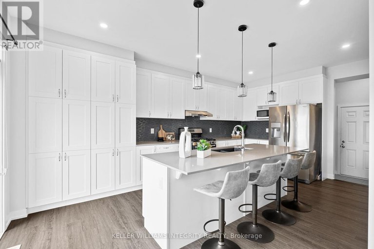 28367283/618-perseus-avenue/half-moon-bay/ottawa/ontario/K2J6S7_16
