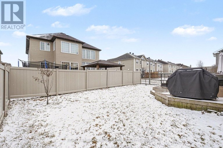 29579185/1878-montmere-avenue/notting-hillsummerside/ottawa/ontario/K4A0L7_24