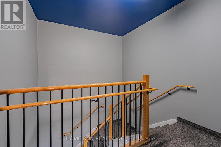 28801243/210-429-kent-street/ottawa-centre/ottawa/ontario/K2P1B5_31