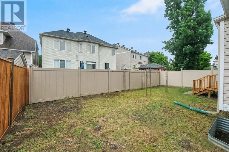 28825040/104b-craig-henry-drive/craig-henrywoodvale/ottawa/ontario/K2G6L8_34