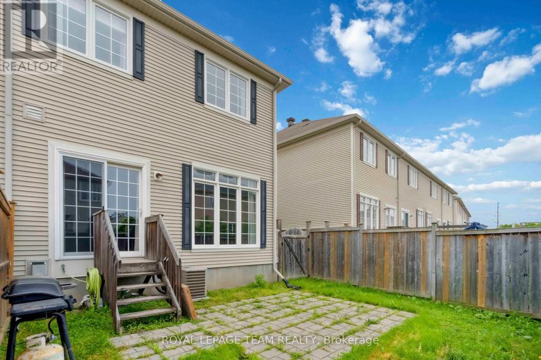 28627501/910-caldermill-private/stonebridge/ottawa/ontario/K2J0Z7_26
