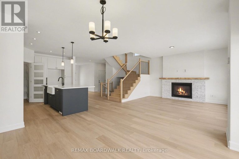 29312139/444-aurora-street/russell-twp/russell/ontario/K4R0L3_4