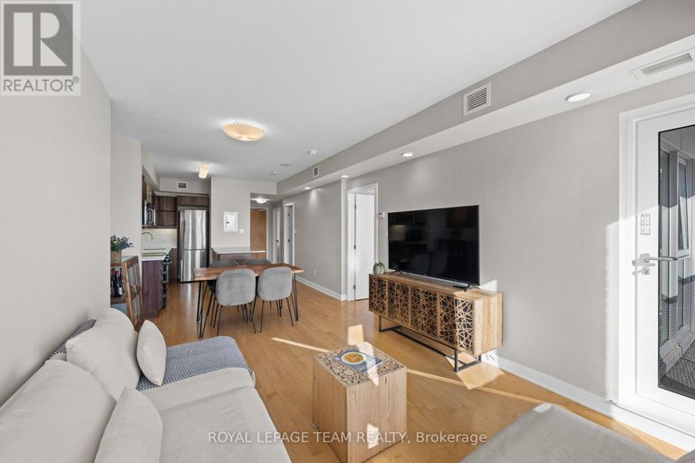 29285179/907-40-nepean-street/ottawa-centre/ottawa/ontario/K2P0X5_17