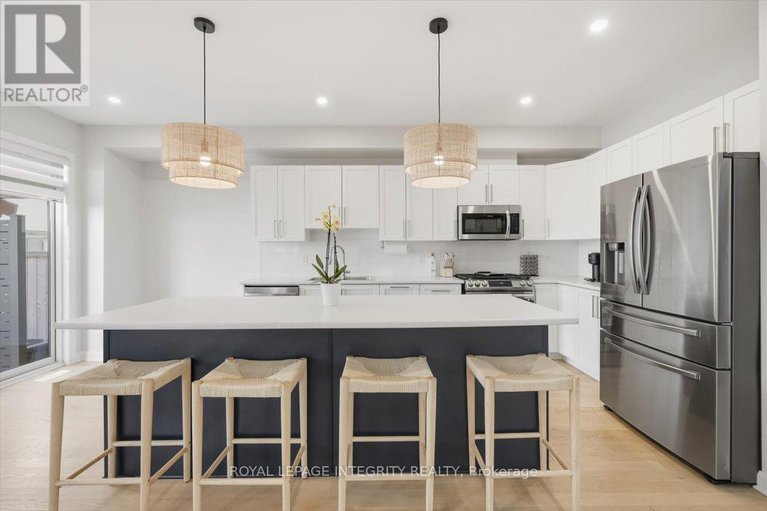 29028072/717-sebastian-street/avalon-east/ottawa/ontario/K4A5L1_10