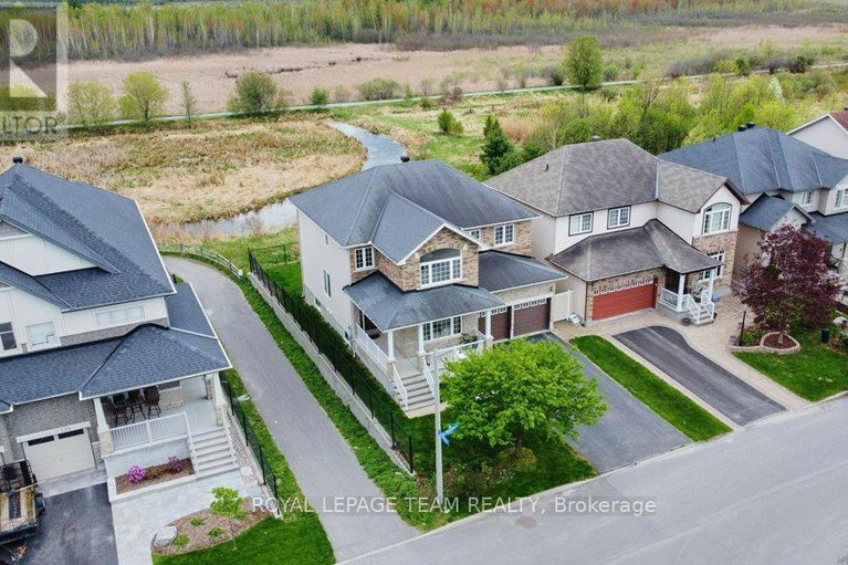 28330795/130-winterhaven-drive/mer-bleuebradley-estatesanderson-park/ottawa/ontario/K1W0H4_38
