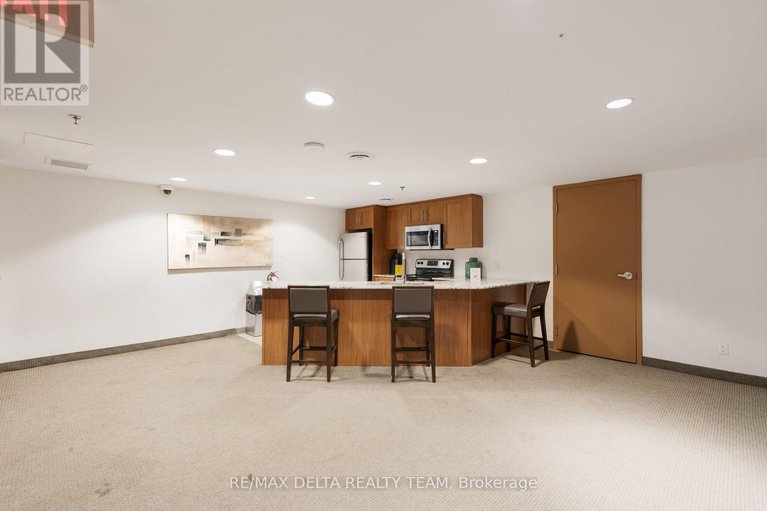 28453209/403-242-rideau-street/sandy-hill/ottawa/ontario/K1N0B7_28