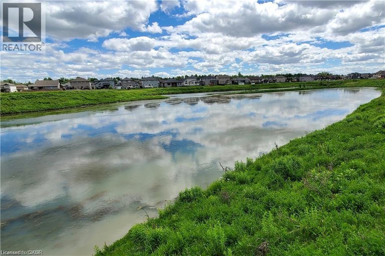 29185164/805-gamble-drive/russell/ontario/K4R0G6_37