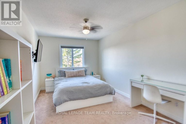 29646083/13-shannondoe-crescent-w/bridlewood/ottawa/ontario/K2M2H1_33