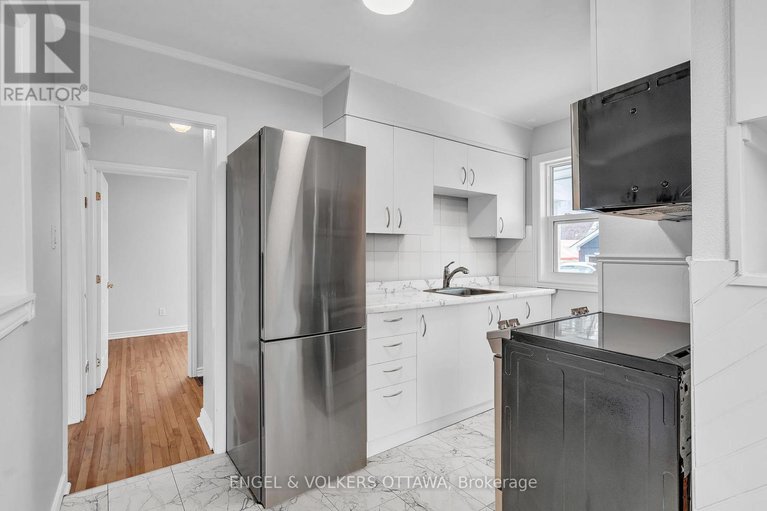 28177726/141-crerar-avenue/carlington/ottawa/ontario/K1Z7P4_11