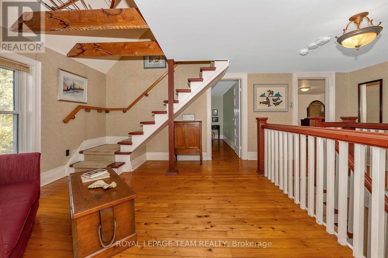 28964776/2307-scrivens-drive/osgoode-twp-north-of-reg-rd-6/ottawa/ontario/K0A2P0_24