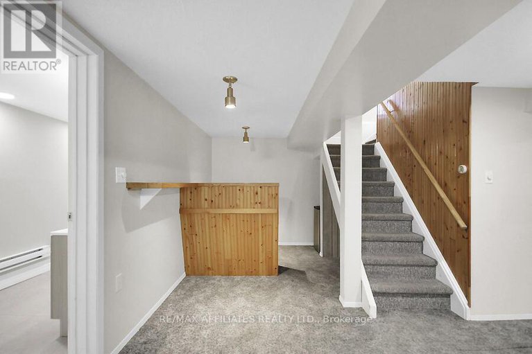28858378/52-laurie-court/glencairnhazeldean/ottawa/ontario/K2L1S4_24