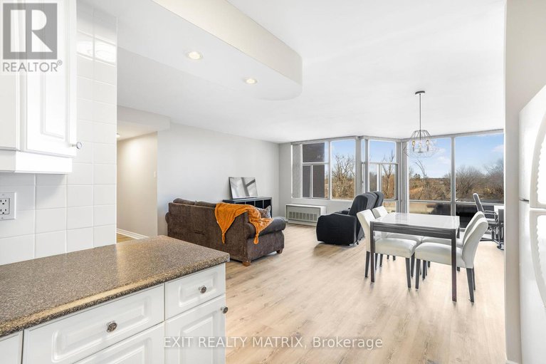 28617353/501-2759-carousel-crescent/emerald-woodssawmill-creek/ottawa/ontario/K1T2N5_9