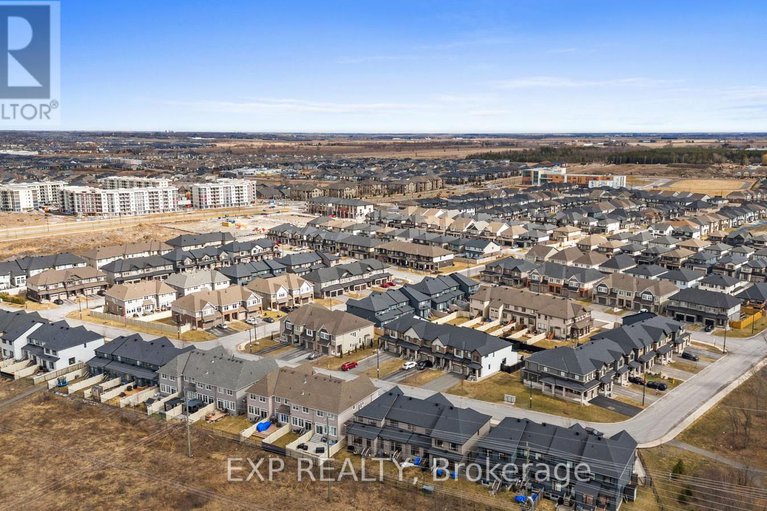 28297698/653-putney-crescent/stittsville-south/ottawa/ontario/K2S2N7_46