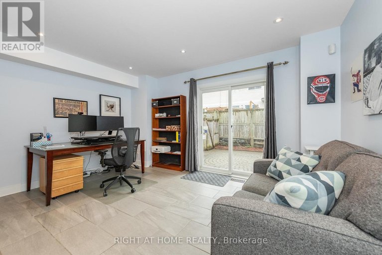 29599852/212-rutgers-private/central-park/ottawa/ontario/K2C4G7_29